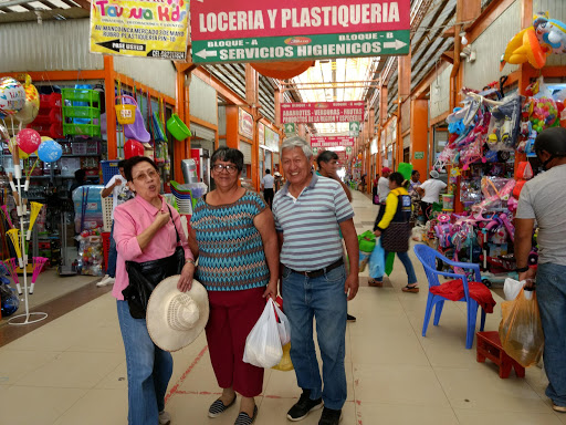 Tres De Mayo Mercado